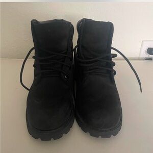 Black timberland boots